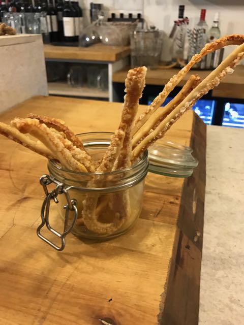 out-in-brum-at-21-restaurant-scratchings